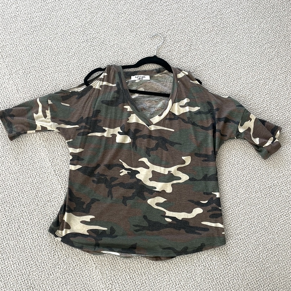 Camouflage, cold, shoulder shirt